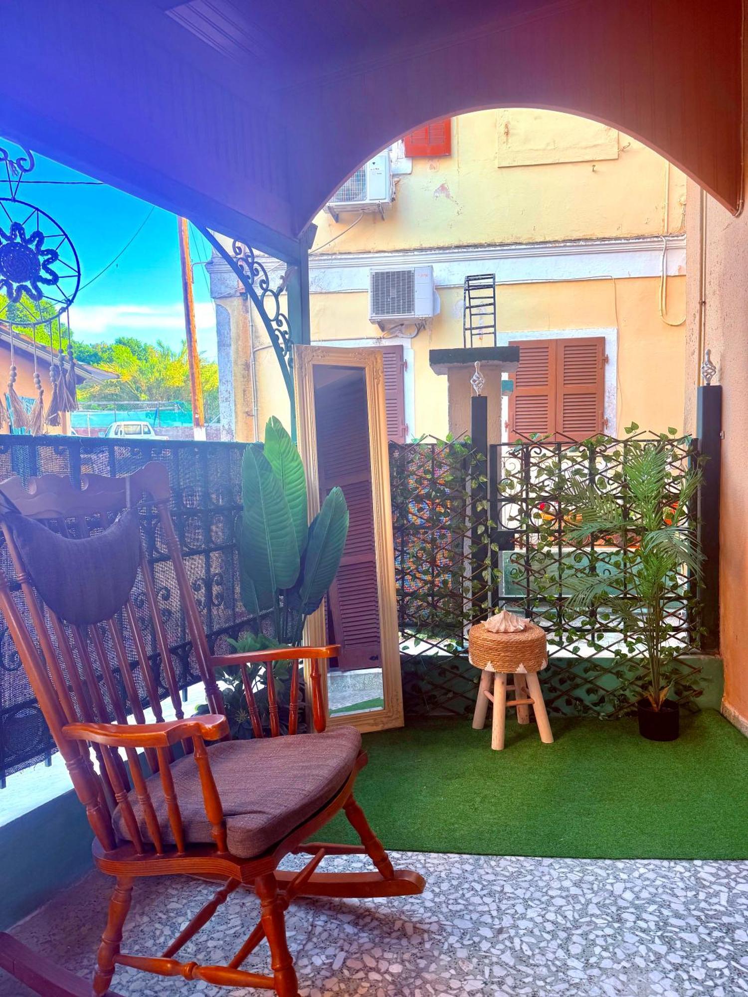 Fay's Barbeque Garden-house Appartement